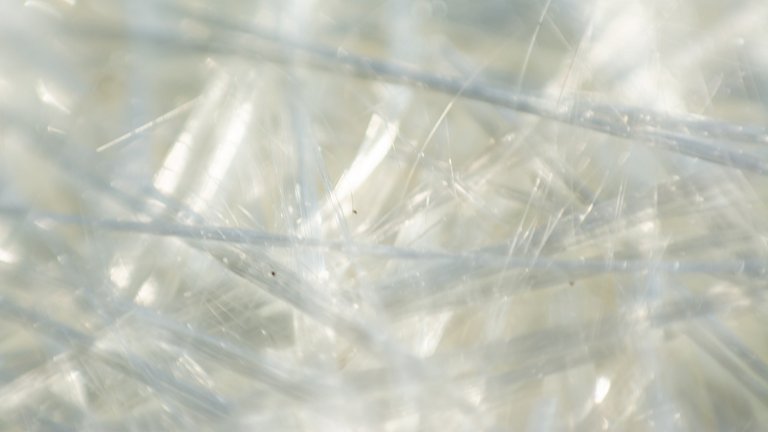Prata incorporada em vidro bioativo retm propriedades antimicrobianas