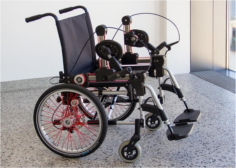 Cadeira de rodas movida por avalancas  mais ergonmica